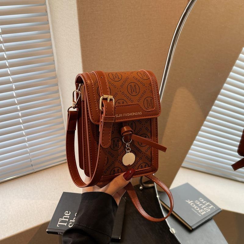 

Premium sense simple and versatile shoulder mobile phone bag women s small bag spring and summer new crossbody small square bag коричневый