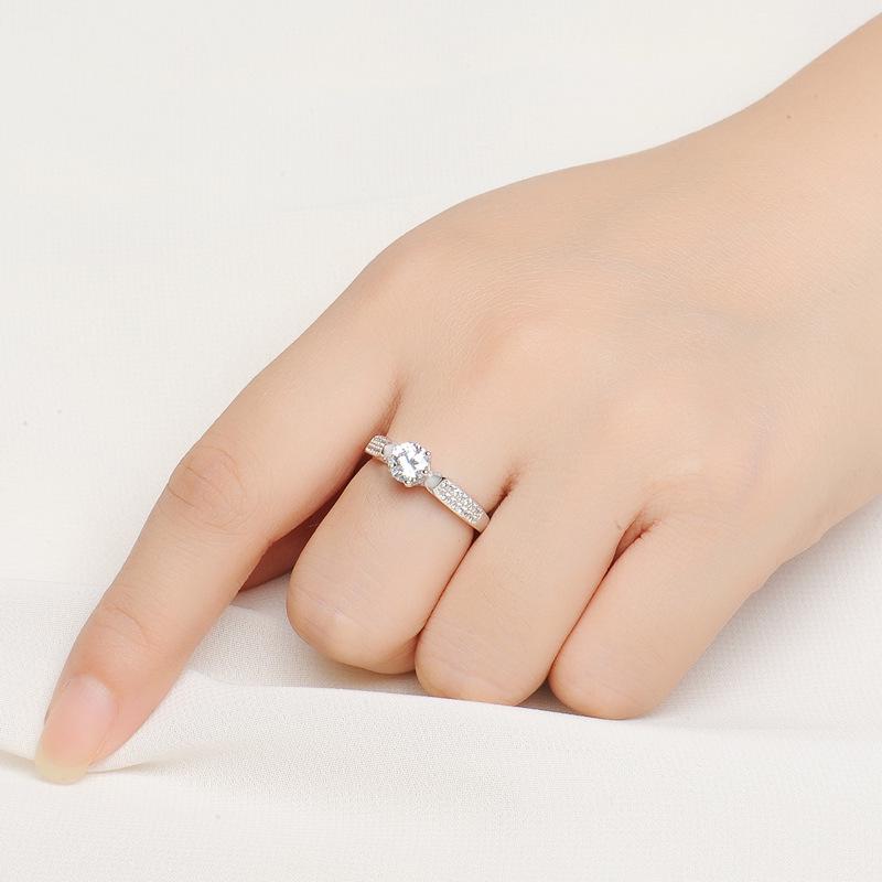S925 Sterling Silver Romantic Simulated Diamond Open Band Ring for Women - Elegant Gift for Girlfriend.