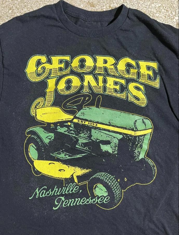 

Vtg George Jones Gift For Fans T-shirt, size S-4XL XL