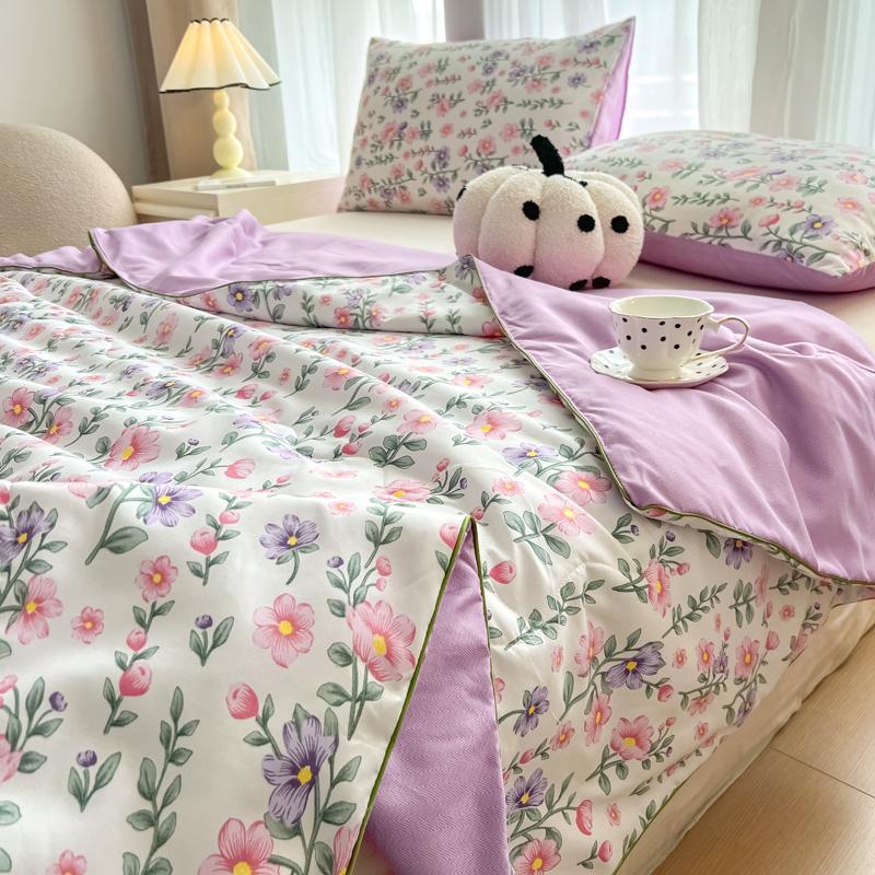 Summer Quilt Floral Style Duvets Single/Queen Size Comforter Thin Duvets Skin-Friendly Bedspread Edredones (No Pillowcase)