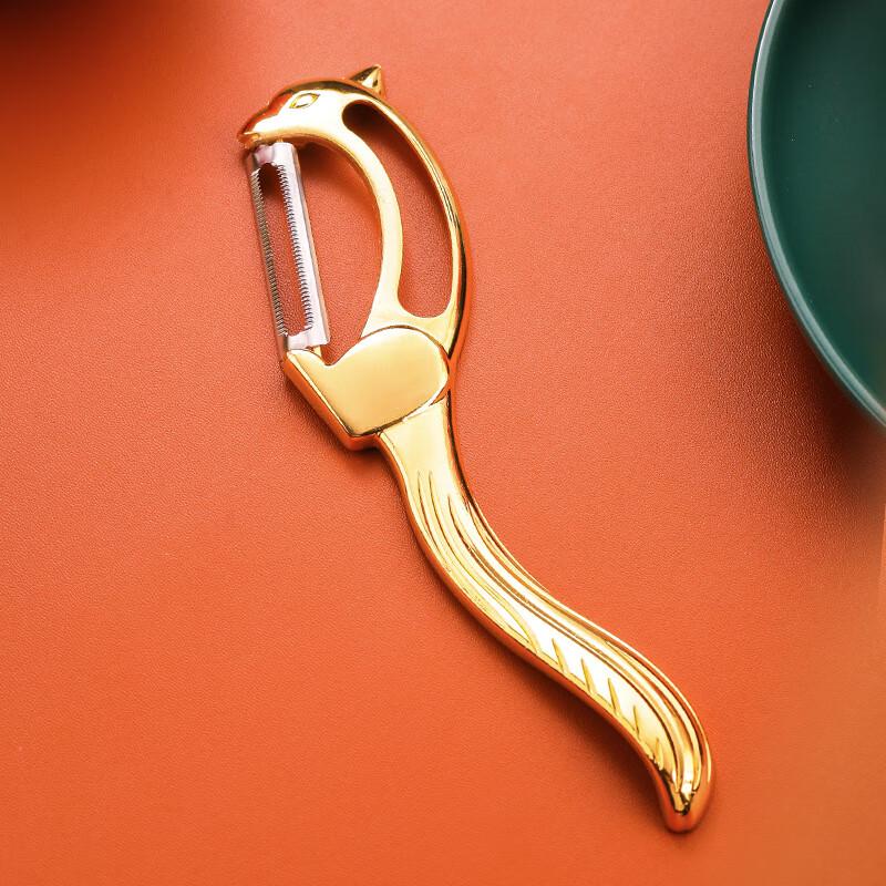 

ZISIZ Squirrel Peeler