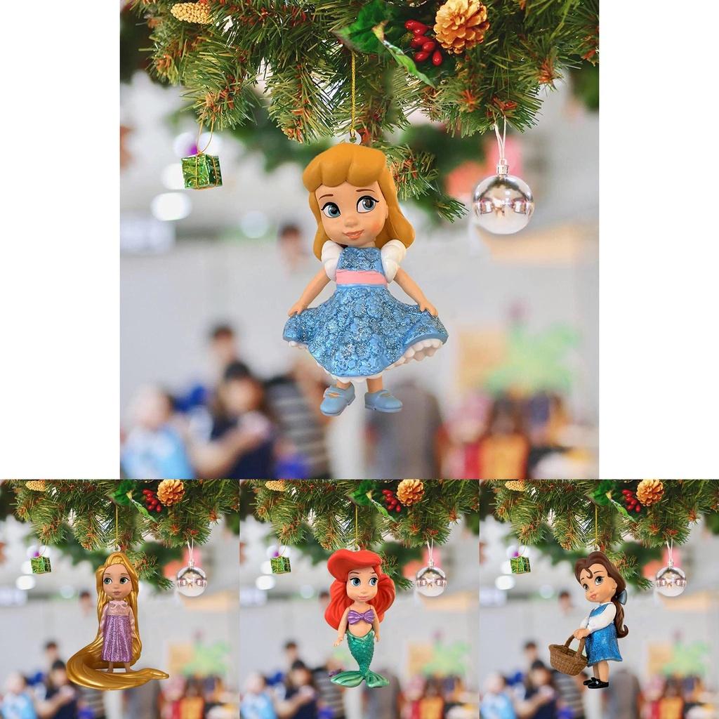 Feestelijke kerstboomversiering met Assepoester, Sneeuwwitje, Ariel, Belle en Rapunzel.