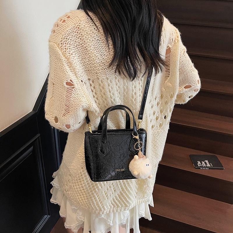 

Fashion portable bucket bag, solid color simple commute leisure niche versatile shoulder messenger bag women s bag чорний