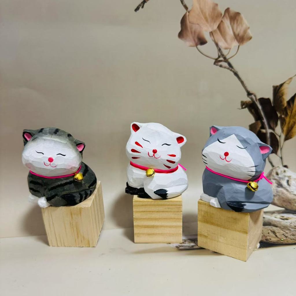 Wooden Cat Figurine Collectible Handcrafted Decor For Giftgiving And Celebrations