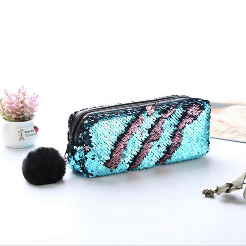 sequence changing pouch
