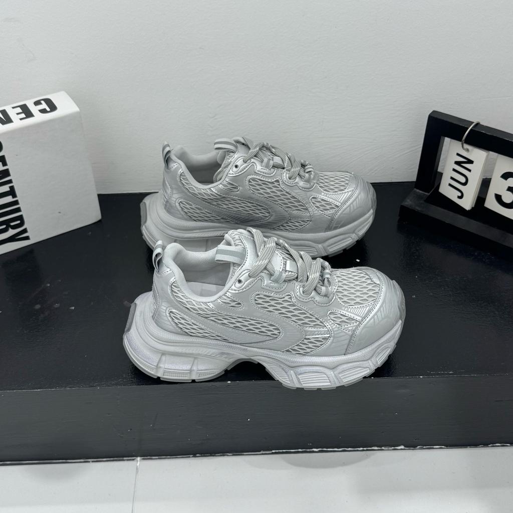 Chaussures de papa épaisses à semelles légères et polyvalentes pour femmes, nouvelles chaussures de sport décontractées à semelles souples pour femmes pour le printemps