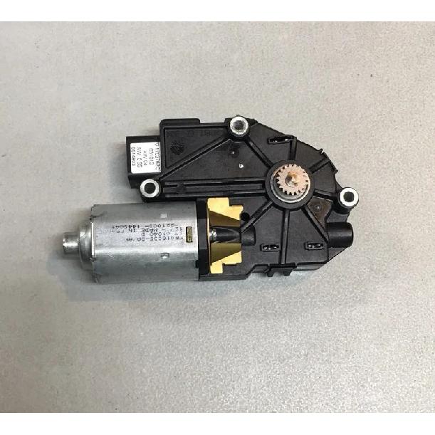 Original Sunroof Motor For Volvo C30 S40 V50 Power Sunroof Actuator Starting Module Assembly 31283957 30796584 Renovate