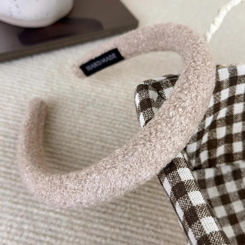 Vinter Retro Ensfarvet Plys Pannebånd Svamp Bredt Hårbånd For Kvinner Jente Enkelt Elegant Hårbøyle Mote Hårtilbehør