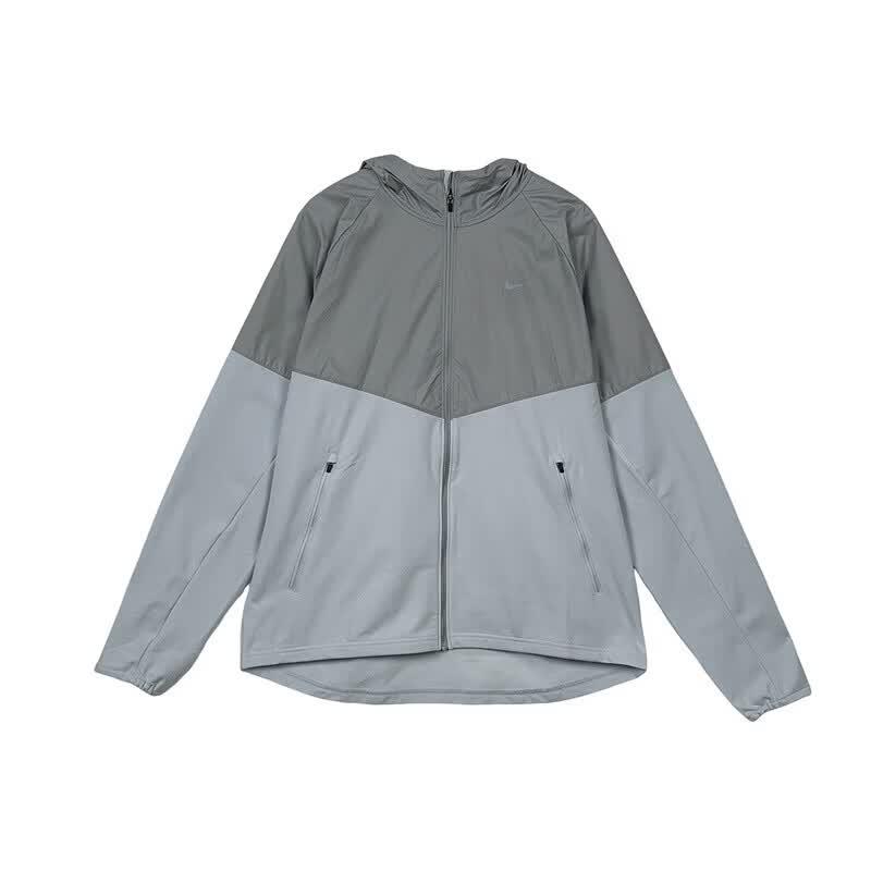 Nike Men s HV2670 Hooded Woven Jacket L