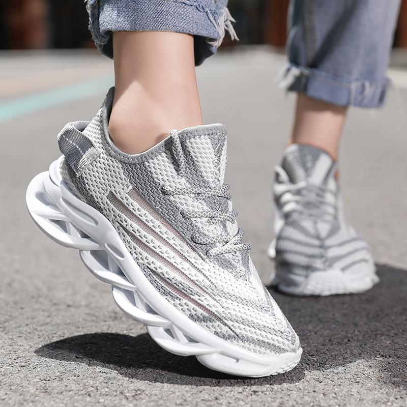 

Кроссовки для мужчин Повседневная легкая обувь на шнуровке Мужской спорт на открытом воздухе Удобная модная теннисная обувь Обувь для пар Женская повседневная мода 39 серый