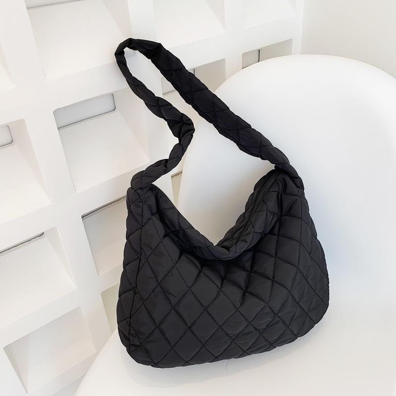 Women Large Capacity Quilted Tote Bag Winter Warm Lightweight Down Cott Padded Plaid Shoulder Bags Underarm Bags Puffy Handbag