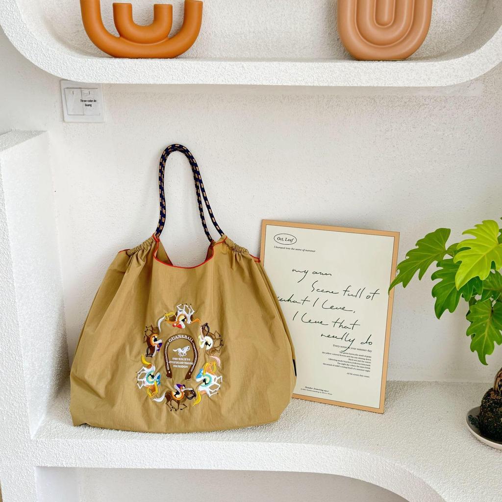Trendy Large-Capacity Japanese-Style Nylon Embroidery Shoulder Bag for Women
