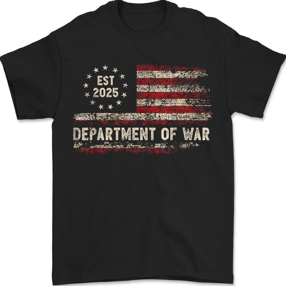 

Министерство войны Основано 2025 Переучреждено Американский флаг Унисекс Футболка 2XL