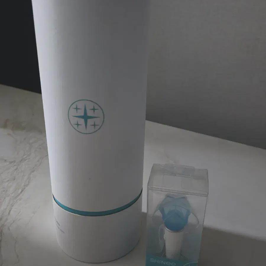 

Shinee Сияющая Звезда+мини Набор Лайтстиков Закрывающая Звезда