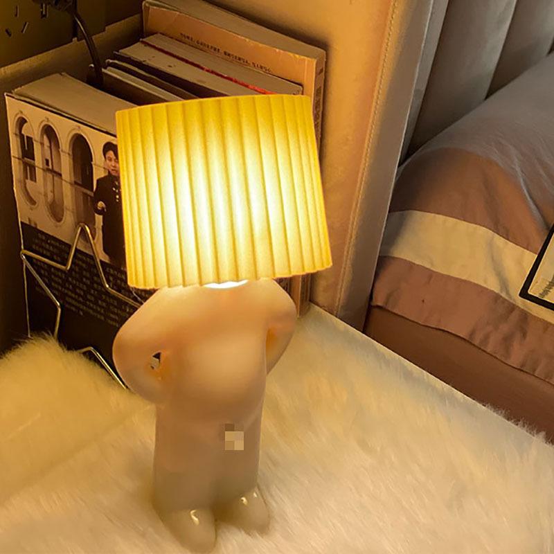 MR P Schüchterner Junge Kreative Nachtlicht Schreibtischlampe