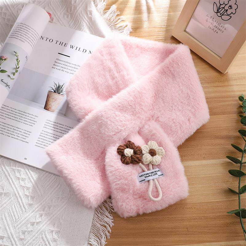 Japanese cute cartoon flower cross scarf autumn and winter warm neck protection small fresh scarf student couple versatile