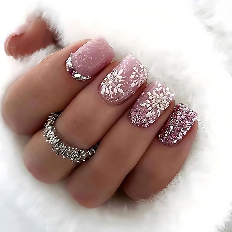 Snowflake Press On Nails Short Square, 24Pcs Snowflake Fake Nails for Christmas Nail Accessories White Snowflake Christmas Tree Silver Glitter A