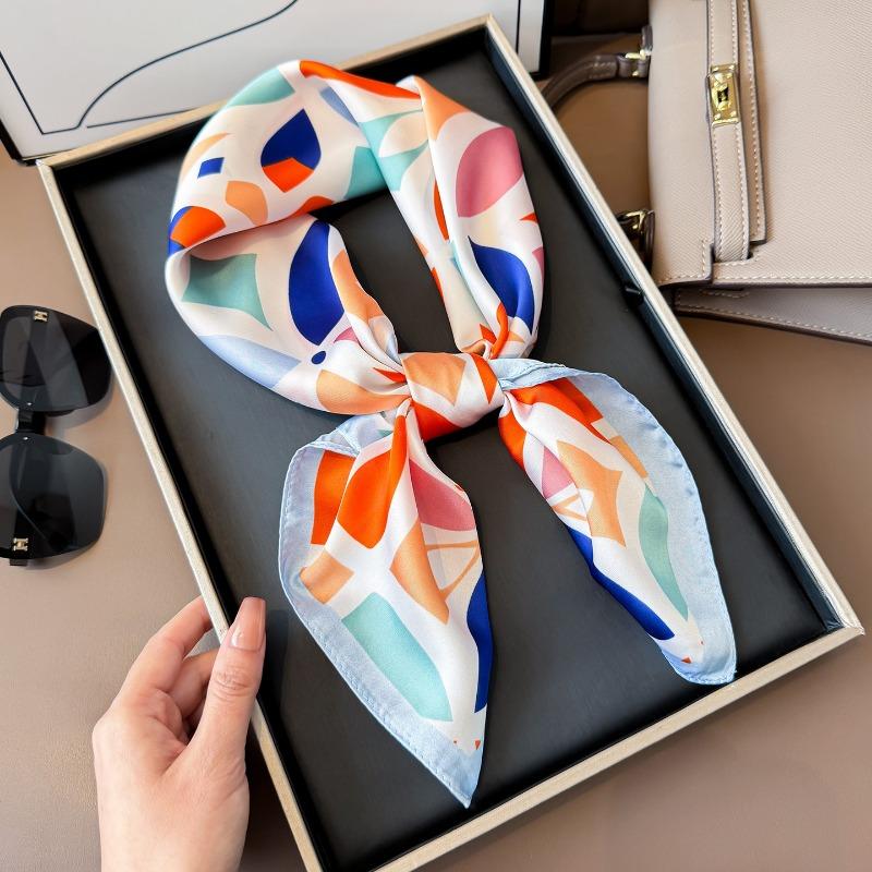 New Spring Summer Classic Printed Small Square Scarf Women Fashion Versatile Decorative Neck Scarf