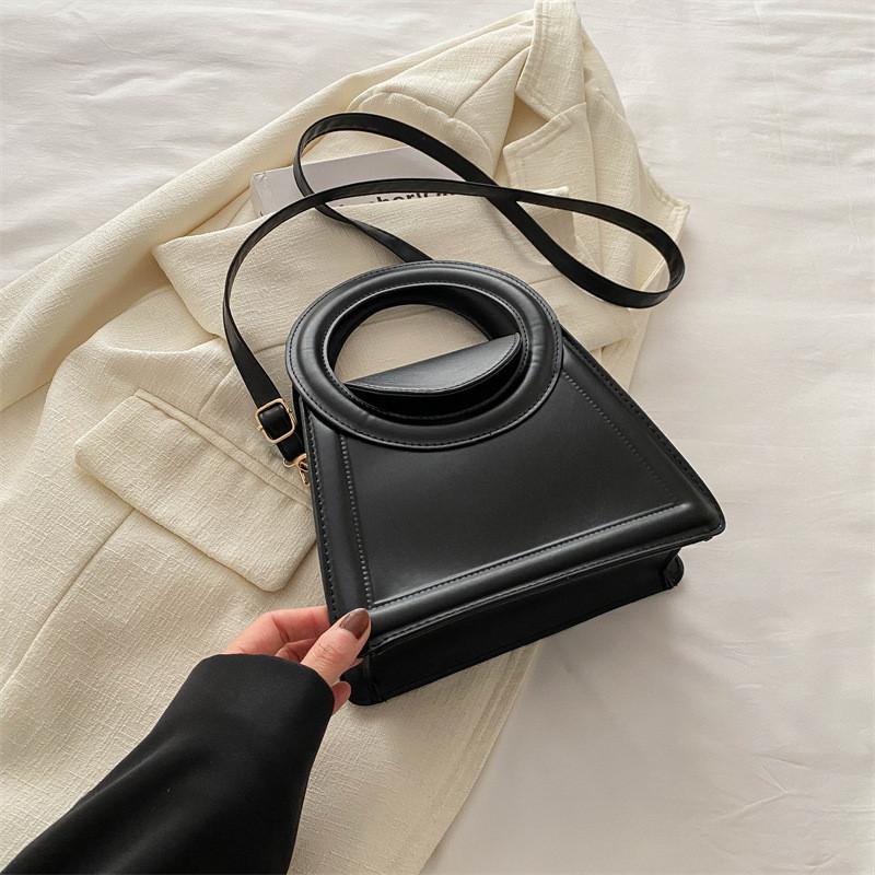 Stylish Spring Fashion Pu Leather Handheld And Shoulder Bag For Women In Chic Colors