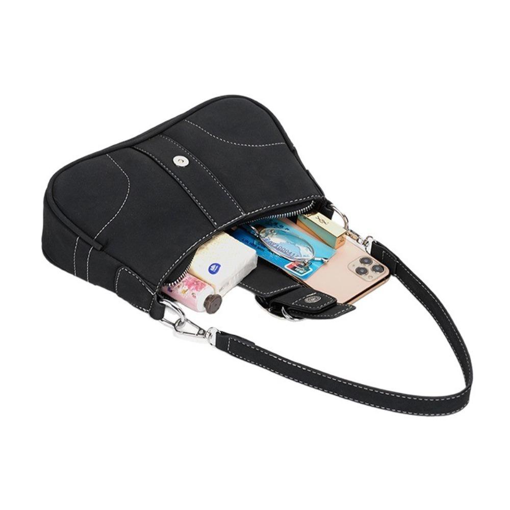 New baguette underarm bag fashionable texture bag women's bag matte French niche Spice Girl versatile messenger bag