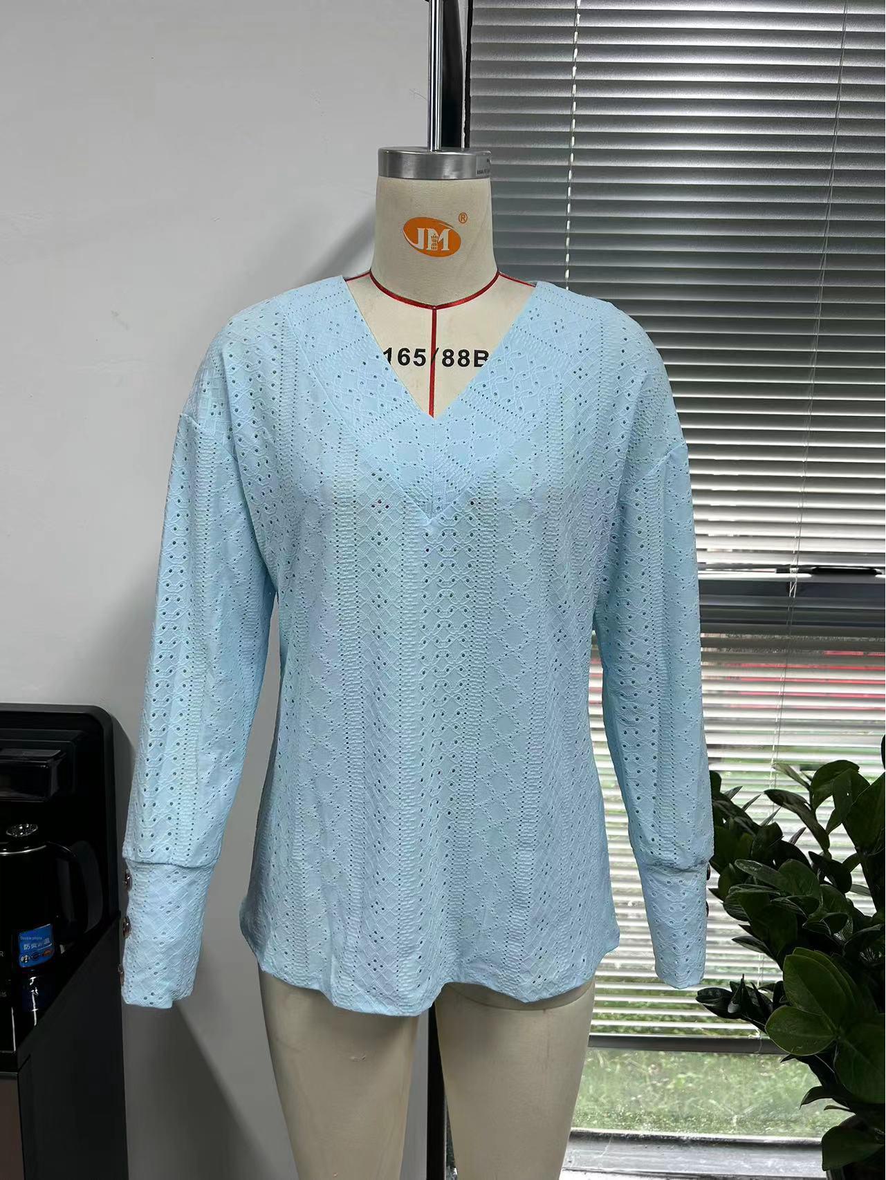 

2024 Женская повседневная рубашка с V-образным вырезом и длинным рукавом, кружевной вышивкой на пуговицах M