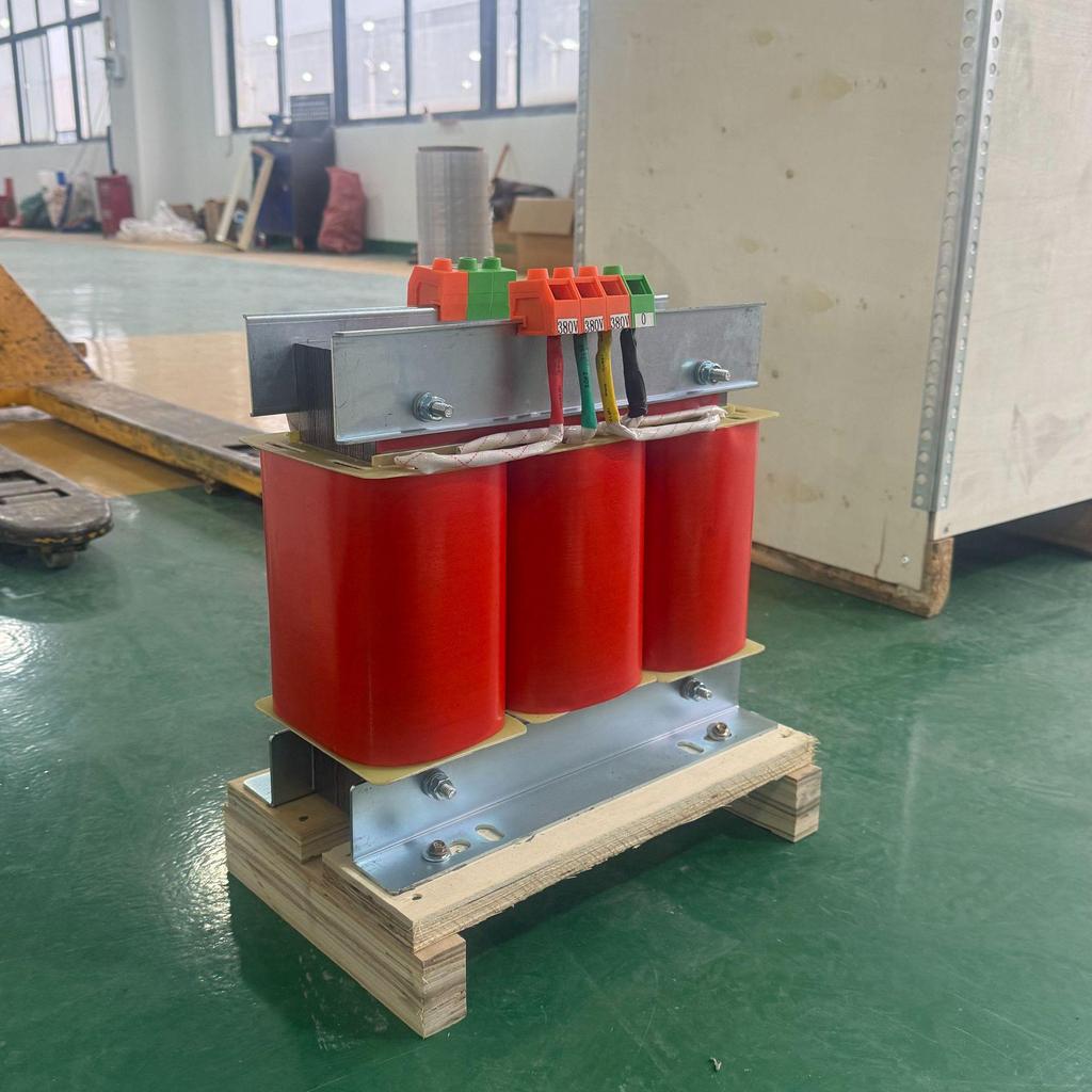 5KW/10KW Three-Phase Dry-Type Isolation Transformer (380V to 220/200/208/415/480V)