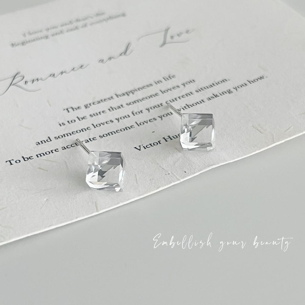 Zirkonové náušnice