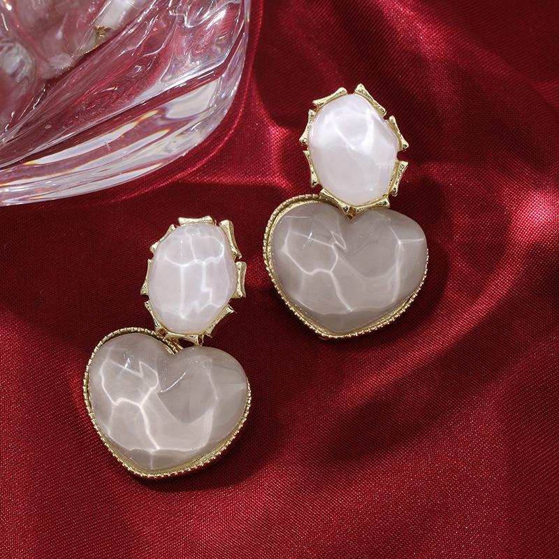 Autumn and Winter Blue Color-Block Water Ripple Heart Vintage Geometric Peach Heart Unique Light Luxury Design Earrings