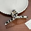 Large Retro Cow Print Hair Claw Clip Elegant Design Ideal For Trendy Hairstyles Womens