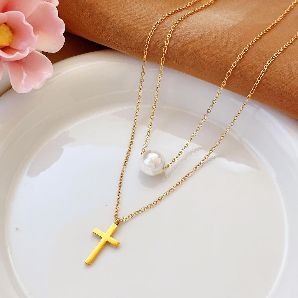 Złoty naszyjnik ze stali nierdzewnej: Elegancka, Wszechstronna, Nieblaknąca Biżuteria Damska