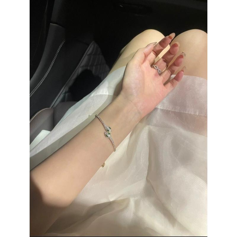 Kleine Groene Slang Licht Luxe Slangvormige Zirkonia Armband Super Flash Verstelbaar High-end Armband