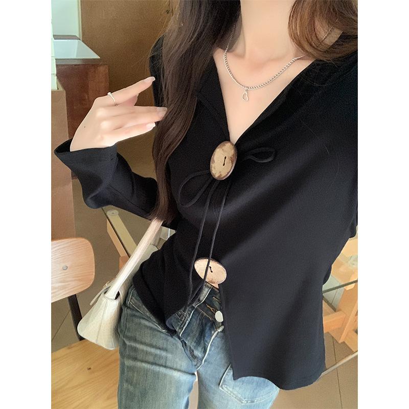 Spring Autumn V-neck Chic Buttons Pullover T-shirt Women Flare Long Sleeve Casual All-match Solid Color Tee
