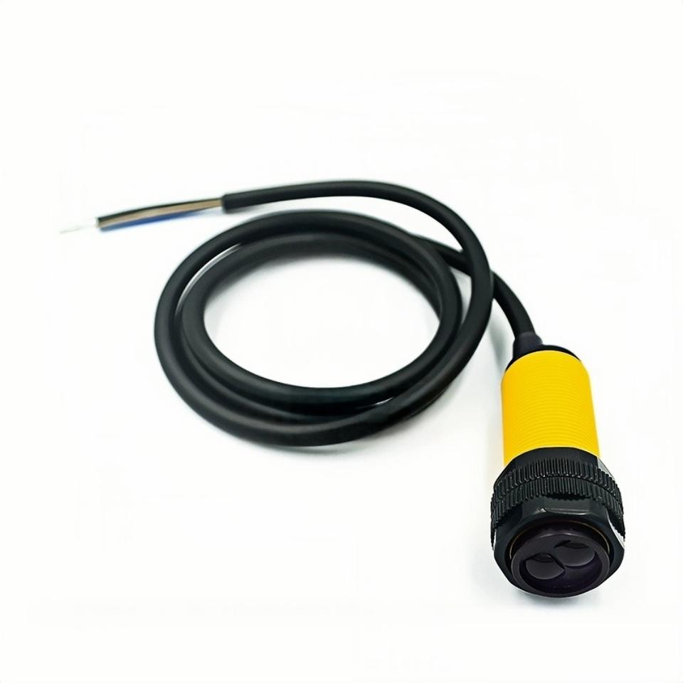 Smart Car Robot E18-D80NK Infrarot-Hindernisvermeidungs-Lichtschrankensensor Näherungsschalter 3-80 cm Erfassungsbereich einstellbar