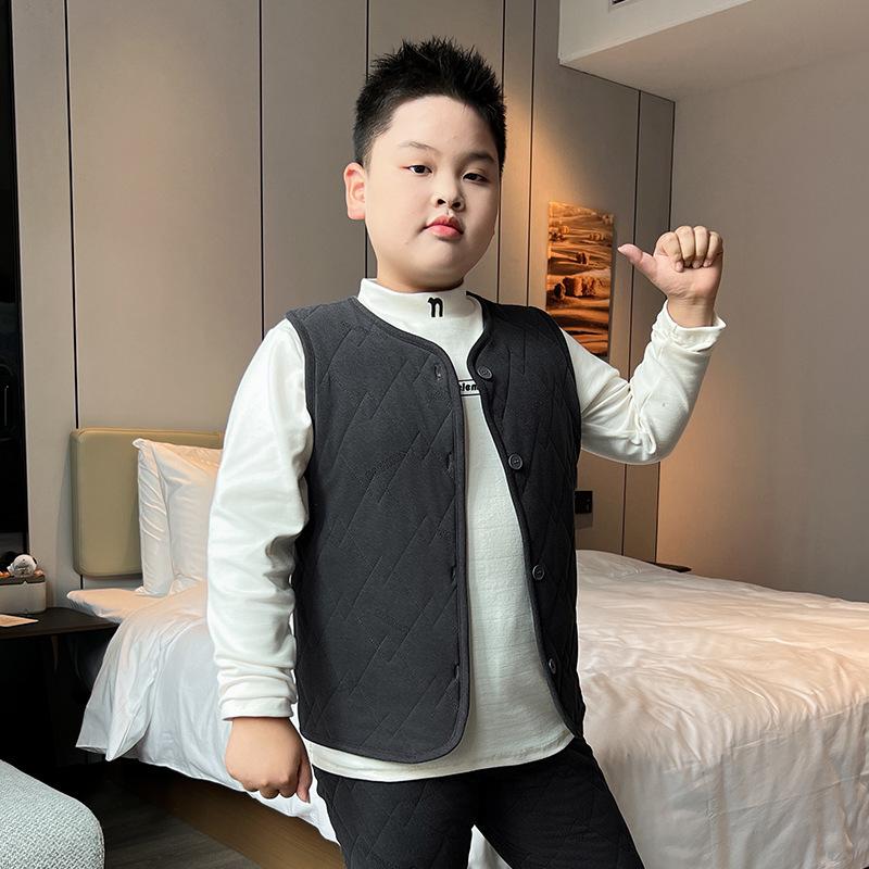 Children's Warm Liner Vest: Thickened Sleeveless Jacket for Autumn/Winter