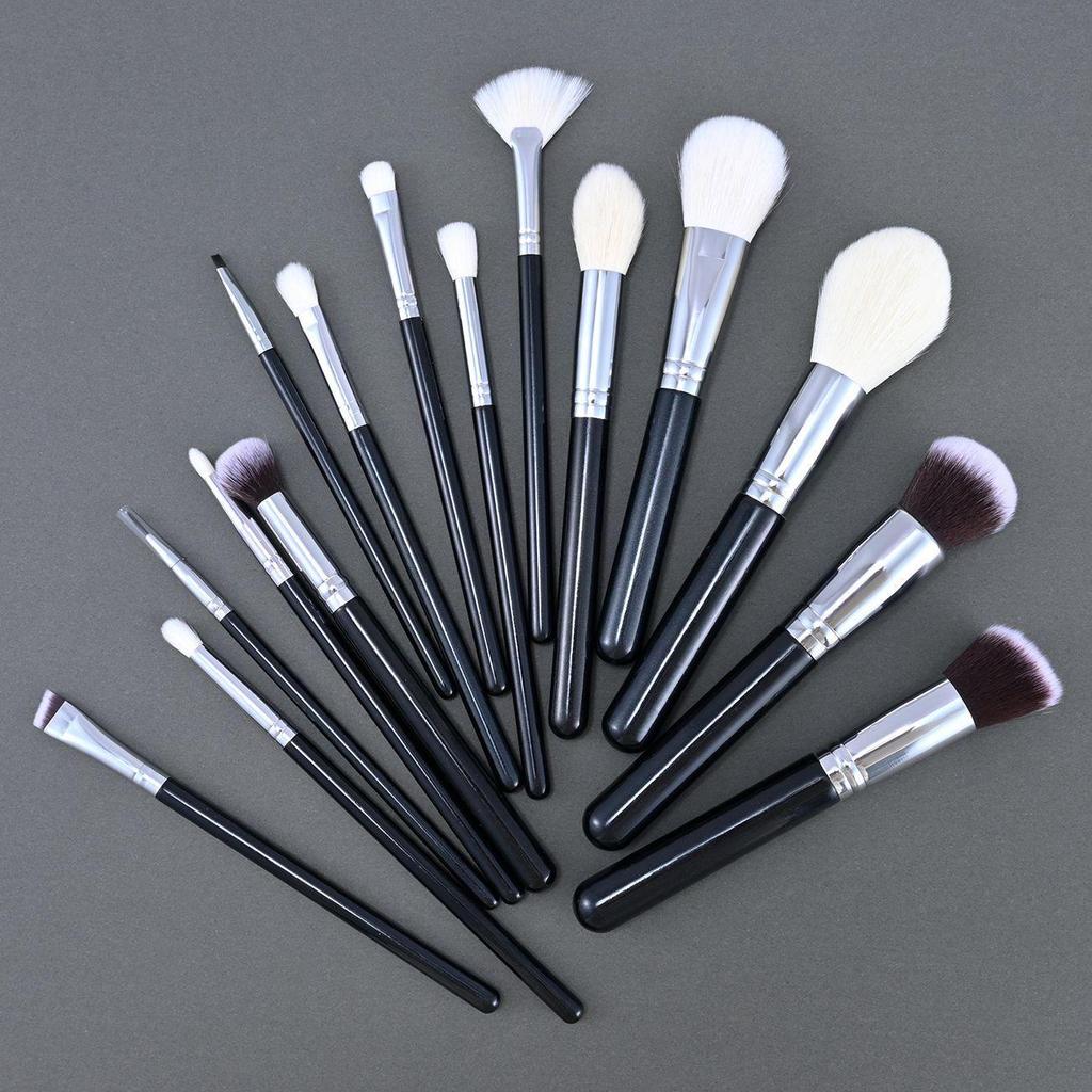 Cangzhou 15-Piece Animal Hair Makeup Brush Set: Eye Shadow & Foundation Brushes