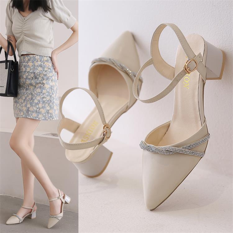 Sandals Girl Summer 2025 New French Buckle Fashion Fairy Evening Breeze Gentle Bag Head Thick Medium Heel High Heel Single Shoes
