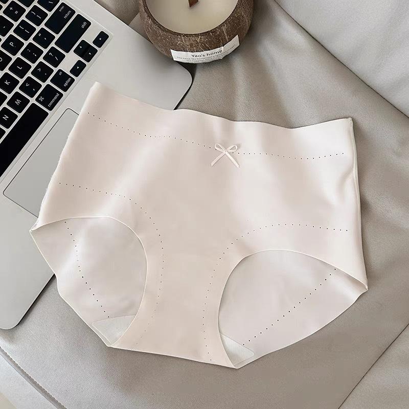 Women's Seamless Underwear Women's Triangle Underwear Women's Ice Silk Underwear