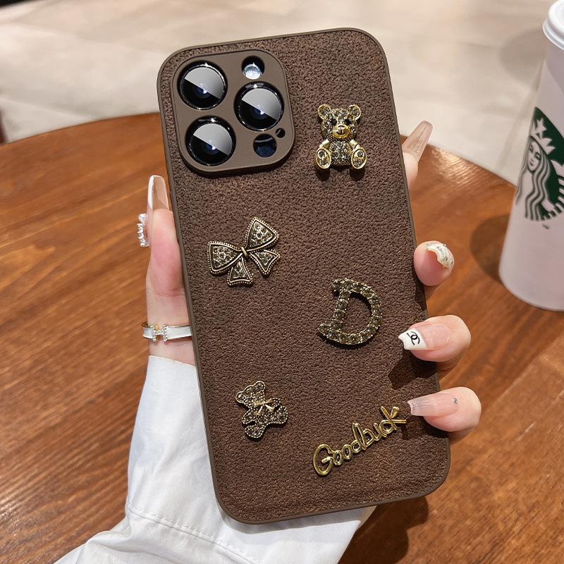 

Подходит для чехла для телефона iPhone 15 с ретро-медведем с текстурой кожи, чехол для iPhone 16 14Promax излучает ощущение высокого класса. iPhone14Promax