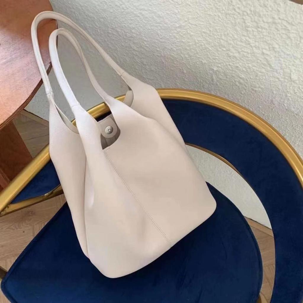 New Women's Bag Large Capacity Tote Bag Minimalist Green High-end One-shoulder Bag Women's High-end Texture Commuter Bag