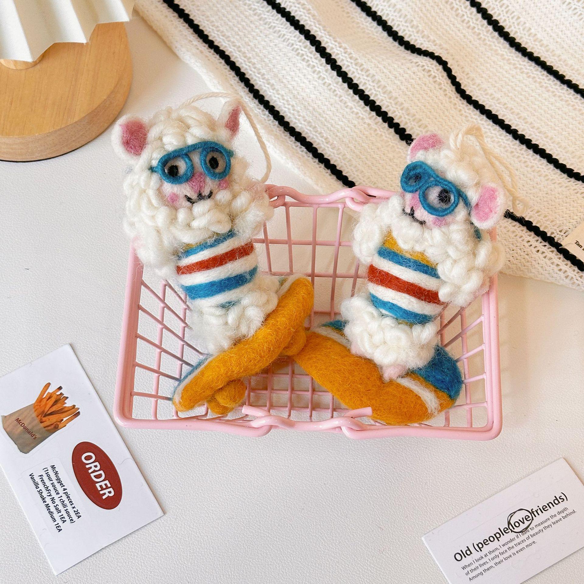 Handmade Wool Felt Little Sheep Skateboard Keychain Pendant Ornament
