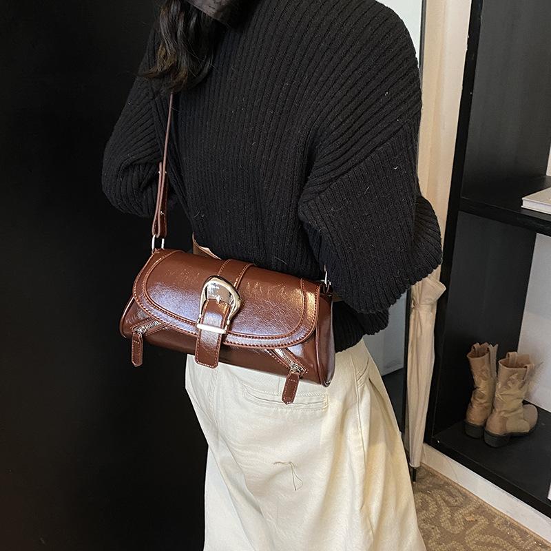 

Уличный стиль Пряжка ремня Наплечная Маленькая квадратная сумка Мода Мягкая кожа Сладкая и острая Сумка под мышкой Премиальная Сумка-мессенджер Женская сумка 26.5*6*13