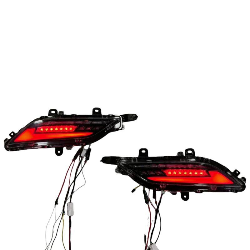 Toyota Harrier/Venza Rear Bumper Light: Fog & Turn Signal Light