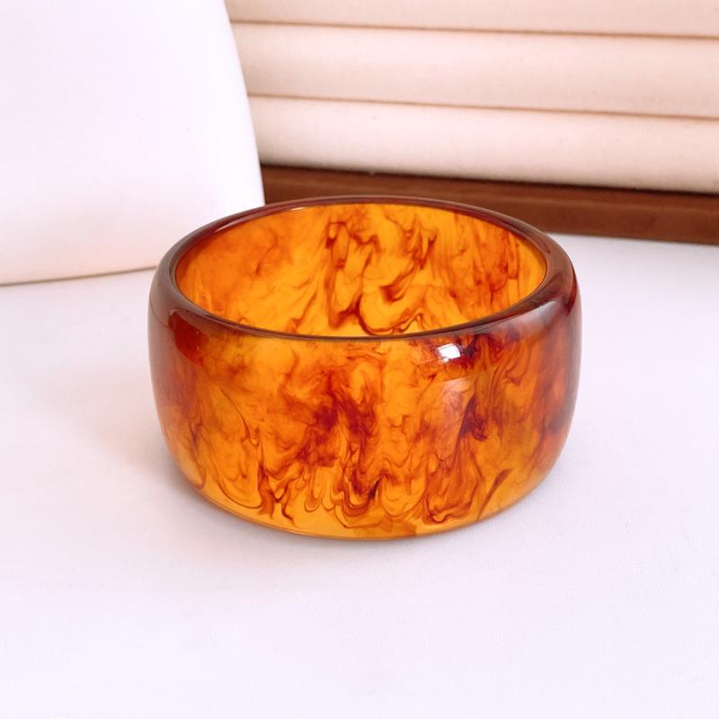 Minimalistyczna bransoletka z żywicy w kolorach gradientowych: Świeża, Słodka, Wszechstronna Bransoletka dla Kobiet