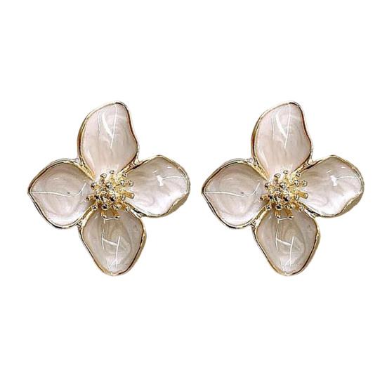 1 Pair Stud Earrings Lucky Clover Shape Fine Workmanship Ear Studs Light Luxury Earrings Jewelry Gift