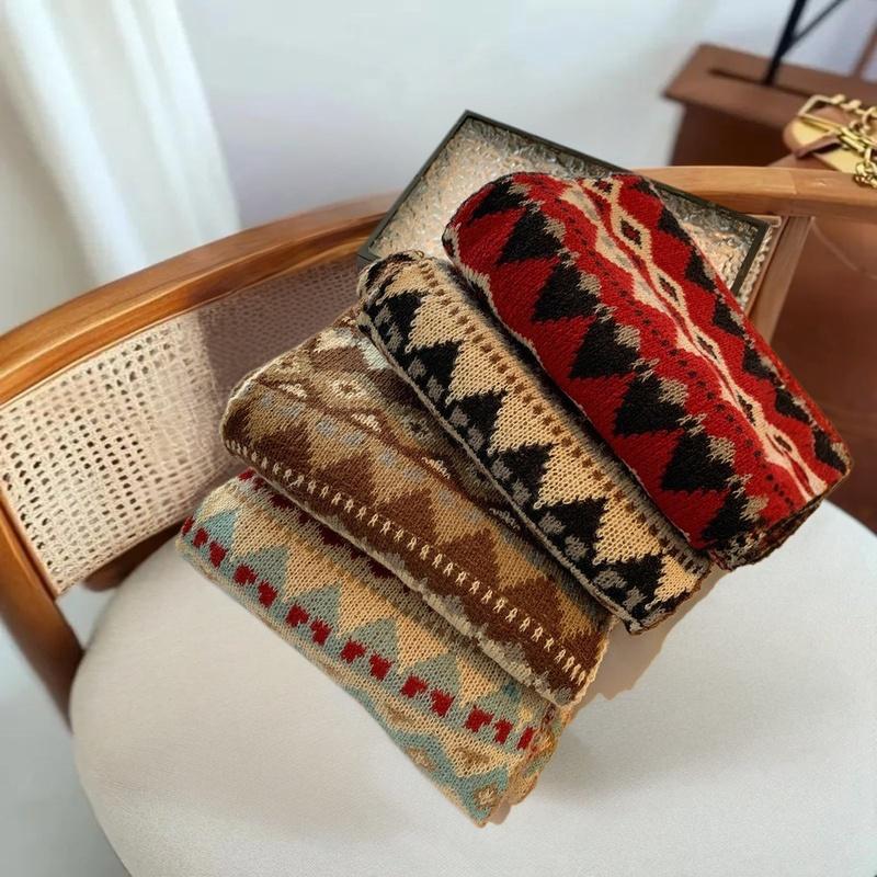 Women's Winter Jacquard Knitted Scarf Retro Thickened Warm Woolen Scarf Fashion Scarf