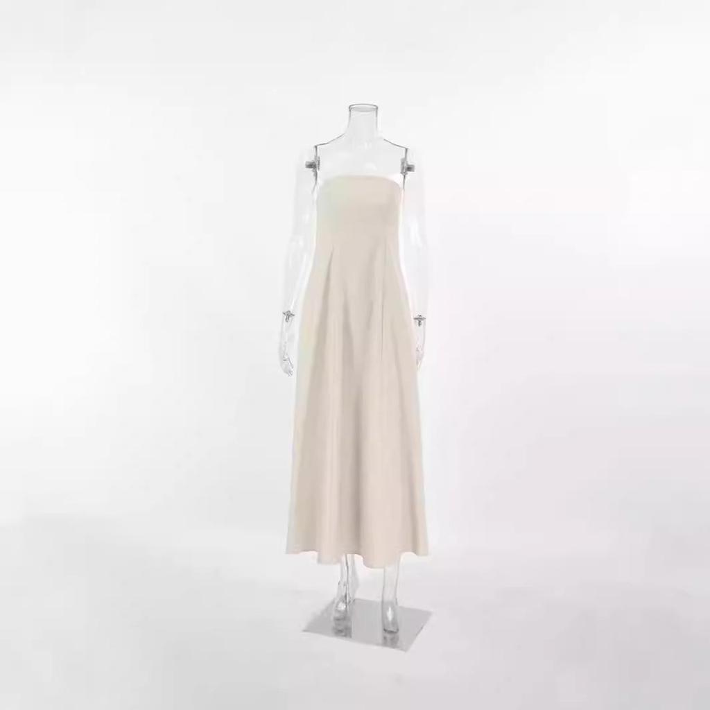 Autumn 2024 European & American Strapless Solid Color Slimming Dress with Personalized Design