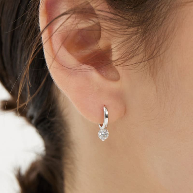 Hyeres-lor Essence Silver (W) Moissanite Petite One-Touch Earrings HL4E54406W9XXX