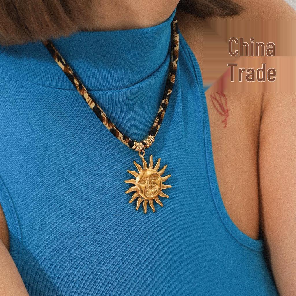 Leopard Print Nylon Rope Pendant Shell Sun Necklace - Cool, Exaggerated, Stainless Steel Design Showcasing Individuality.