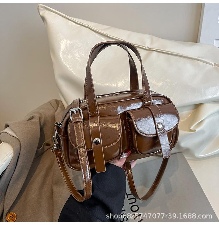 Fashion Versatile Korean Version Bowling Bag 2025 New Shoulder Messenger Bag Foreign Style Niche Design Personalized Pillow Bag