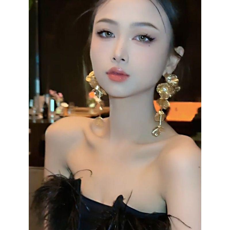 Niche Style Paris Rose Exaggerated to Make round Face Thin-Looked Female Flowers